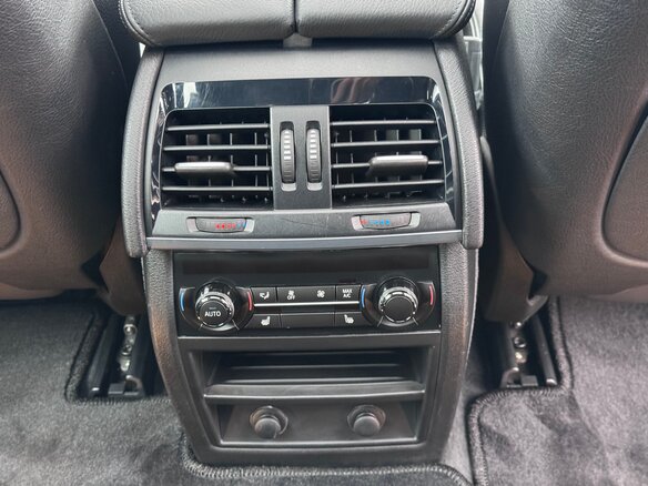 2013 BMW X5 50i III (F15), чёрный, 2550000 рублей - вид 25