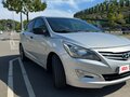 2015 Hyundai Solaris I Рестайлинг, серебристый, 949000 рублей - вид 3