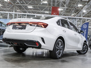 2026 Kia K3 II (China Market) Рестайлинг, белый, 2890000 рублей, вид 4