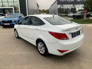 2016 Hyundai Solaris I Рестайлинг, белый, 699900 рублей, вид 5