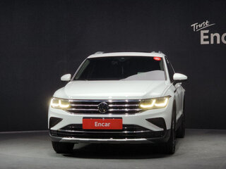 2023 Volkswagen Tiguan II Рестайлинг, белый, 2950000 рублей, вид 3