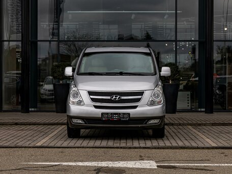 2014 Hyundai Grand Starex I, серый, 1755000 рублей, вид 2