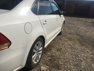 2013 Volkswagen Polo V, белый, 599000 рублей, вид 4