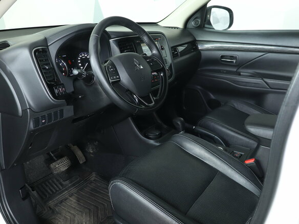 2016 Mitsubishi Outlander III Рестайлинг 2, белый, 1849000 рублей - вид 23