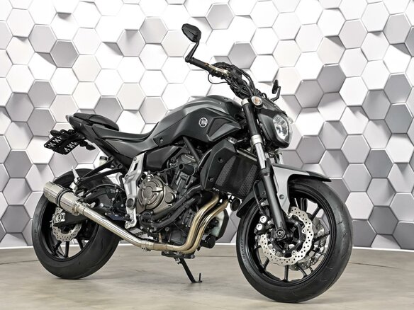 2014 Yamaha MT-07 (FZ-07), серый, 699000 рублей