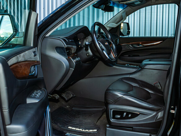 2019 Cadillac Escalade IV, чёрный, 3650000 рублей - вид 21