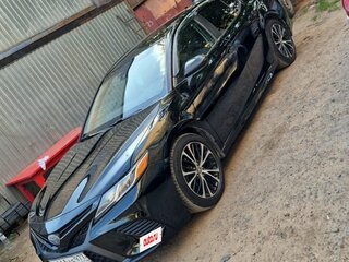 2018 Toyota Camry VIII (XV70), чёрный, 1659000 рублей, вид 2