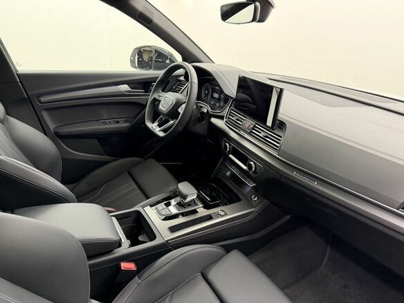 2025 Audi Q5 L 45 TFSI II (FY) Рестайлинг, белый, 5900000 рублей - вид 12