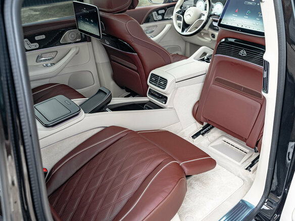 2025 Mercedes-Benz Maybach GLS 600 I Рестайлинг, чёрный, 33690000 рублей - вид 37