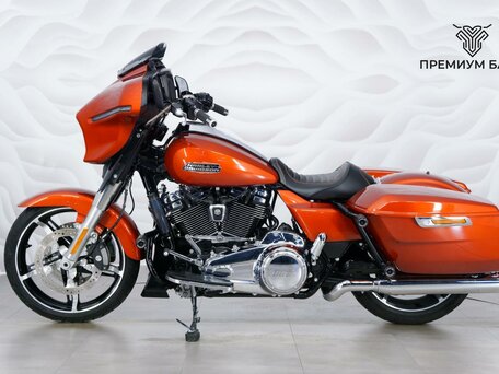 2024 Harley-Davidson Street Glide, оранжевый, 2699000 рублей, вид 2
