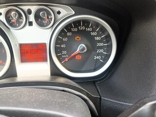 2009 Ford Focus II Рестайлинг, серебристый, 458000 рублей, вид 4