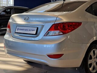 2014 Hyundai Solaris I, серебристый, 699000 рублей, вид 4