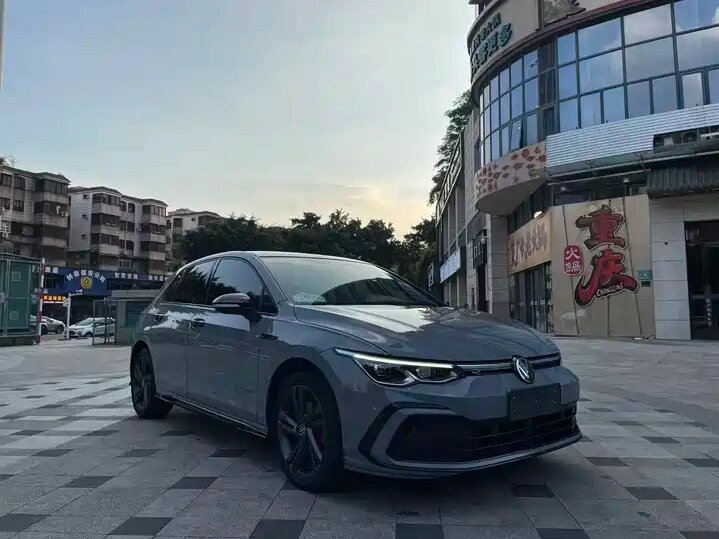 Открыть фотографии: Volkswagen Golf VIII