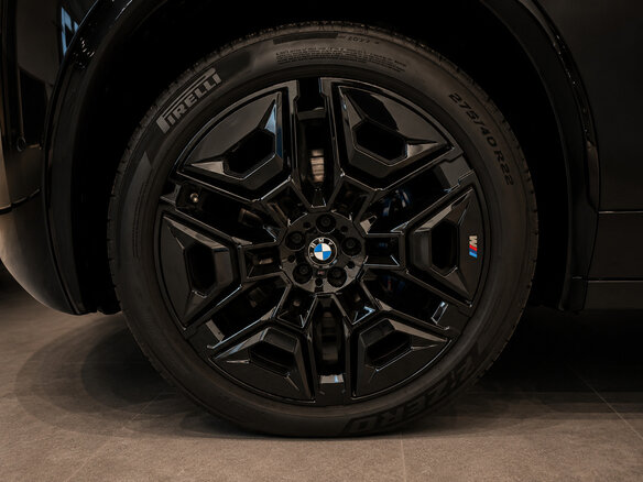 2025 BMW iX xDrive45 I (I20) Рестайлинг, чёрный, 12990000 рублей - вид 5