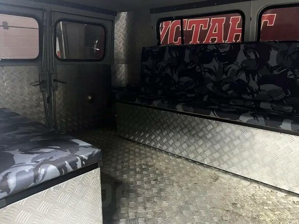 2018 УАЗ 3741, серебристый, 1670000 рублей - вид 4