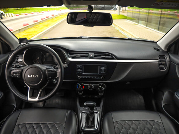 2021 Kia Rio X IV Рестайлинг, серый, 1950000 рублей - вид 11