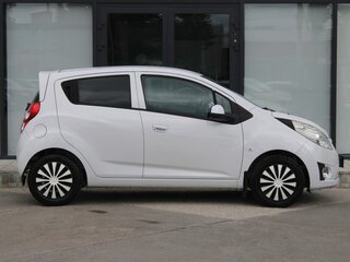 2013 Chevrolet Spark III, белый, 710000 рублей, вид 4