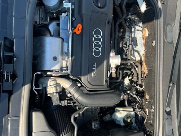 2011 Audi A3 II (8P) Рестайлинг 2, белый - вид 32