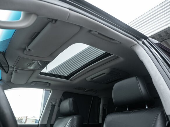 2011 Lexus LX 570 III, чёрный, 2890000 рублей - вид 11