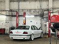 1998 BMW 7 серии 735i III (E38), белый - вид 2