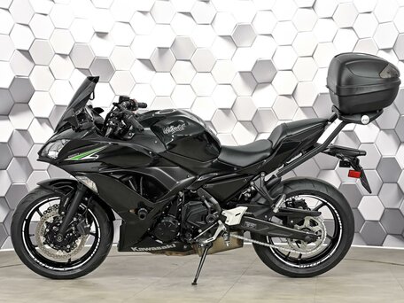 2018 Kawasaki Ninja 650, чёрный, 699000 рублей, вид 4