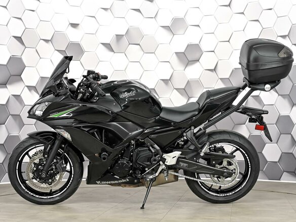 2018 Kawasaki Ninja 650, чёрный, 699000 рублей - вид 3
