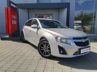 2013 Chevrolet Cruze I Рестайлинг, серебристый, 480000 рублей, вид 1