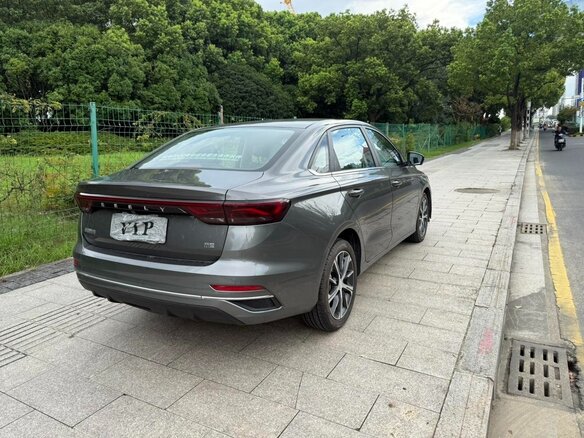 2023 Geely Emgrand II, серый, 1050000 рублей - вид 3