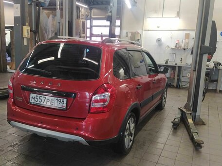 2022 Lada (ВАЗ) Granta Cross I Рестайлинг, красный, 760000 рублей, вид 3
