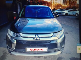 2017 Mitsubishi Outlander III Рестайлинг 2, серый, 2300000 рублей, вид 4