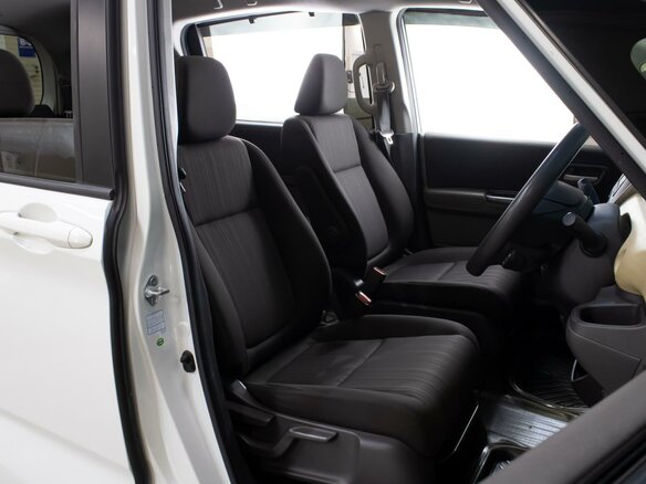 2017 Honda Freed II, белый, 1680000 рублей - вид 6