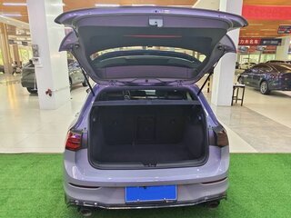 2022 Volkswagen Golf VIII, серый, 2350000 рублей, вид 5