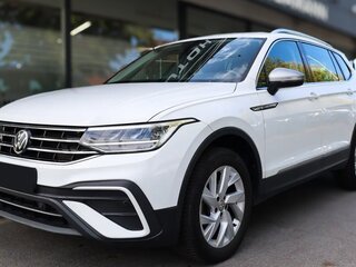2022 Volkswagen Tiguan Allspace II Рестайлинг, белый, 2425000 рублей, вид 2