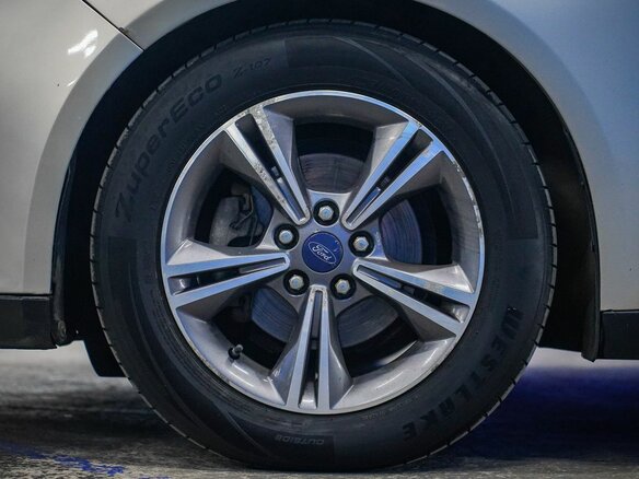 2018 Ford Focus III Рестайлинг, серый, 920000 рублей - вид 9