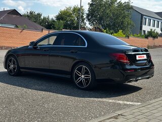 2016 Mercedes-Benz E-Класс 200 V (W213, S213, C238), чёрный, 2255000 рублей, вид 5
