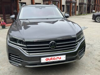 2021 Volkswagen Touareg III, серый, 4975000 рублей, вид 1