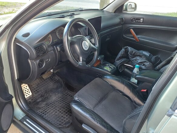 2002 Volkswagen Passat B5 Рестайлинг, зелёный - вид 1