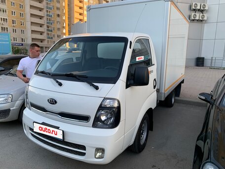 2013 Kia Bongo, белый, 1045000 рублей, вид 1
