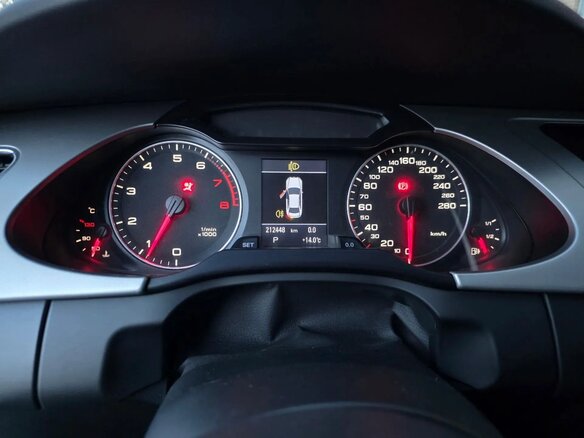 2008 Audi A4 IV (B8), чёрный, 850000 рублей - вид 11