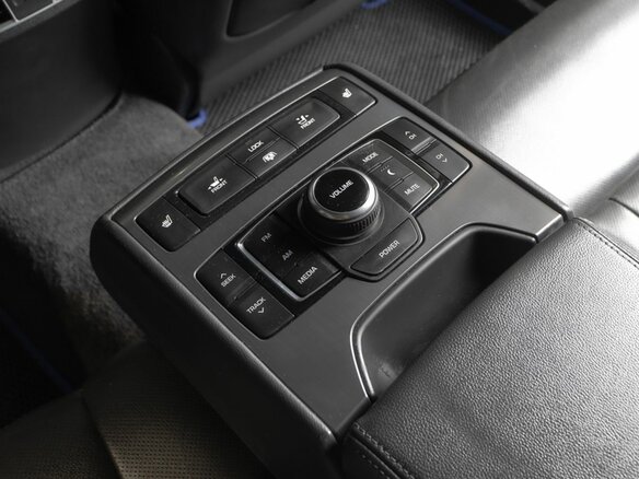 2018 Genesis G80 I, чёрный, 2150000 рублей - вид 10