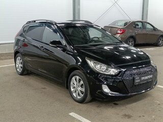 2012 Hyundai Solaris I, чёрный, 770000 рублей, вид 3