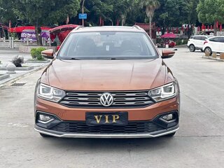 2018 Volkswagen C-Trek, оранжевый, 1050000 рублей, вид 2
