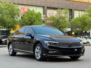 2023 Volkswagen Magotan B8 Рестайлинг, чёрный, 1720000 рублей, вид 3