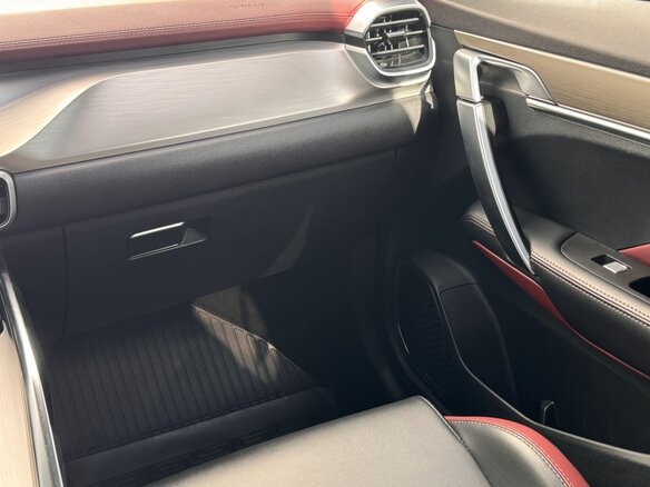 2021 Geely Coolray I, серый, 1720000 рублей - вид 15