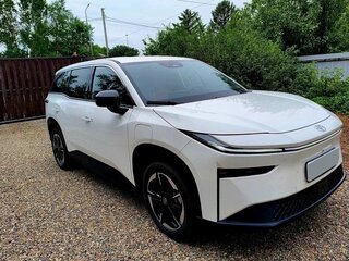 2025 Toyota bZ3X 58.3 kWh, белый, 2750000 рублей, вид 3