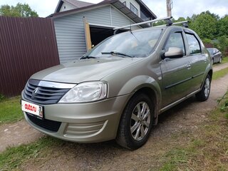 2014 Renault Logan I Рестайлинг, бежевый, 580000 рублей, вид 3