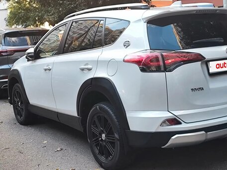 2018 Toyota RAV4 IV (XA40) Рестайлинг, белый, 2790000 рублей, вид 5