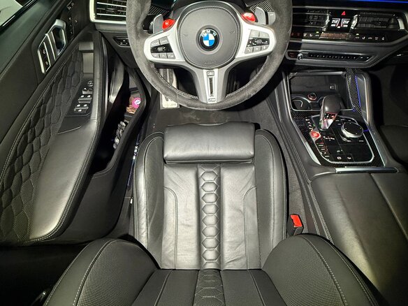 2020 BMW X6 M Competition III (F96), чёрный, 8000000 рублей - вид 9