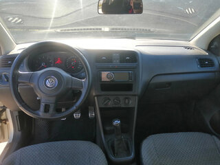 2011 Volkswagen Polo V, серебристый, 399000 рублей, вид 4