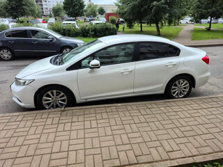 2012 Honda Civic IX, белый, 700000 рублей, вид 4